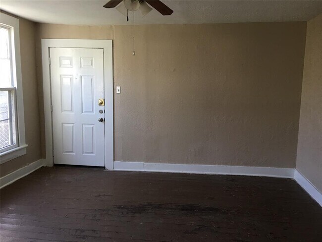 1814 Ave M 1/2-Unit -6 in Galveston, TX - Building Photo - Building Photo