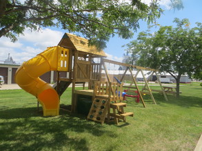 Altoona Park Apartments in Altoona, IA - Foto de edificio - Building Photo