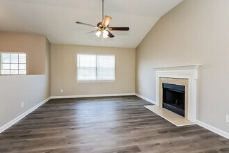 12 Southview Dr in Cartersville, GA - Building Photo - Building Photo