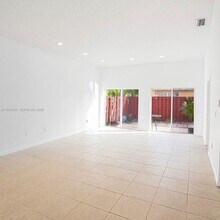 16222 SW 102nd Terrace in Miami, FL - Building Photo - Building Photo