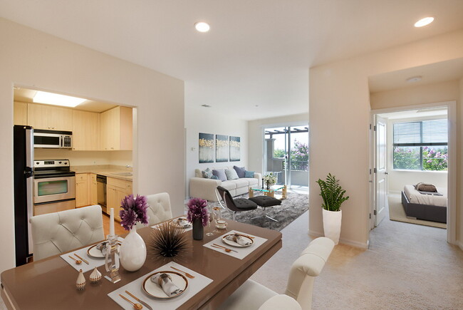 Bella Villagio in San Jose, CA - Building Photo - Building Photo