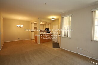 258 Gallery Wy in Tustin, CA - Building Photo - Building Photo