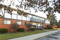 Mill Road Condominiums in Flint, MI - Foto de edificio - Building Photo