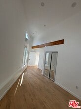 2533 Mary St in Montrose, CA - Building Photo - Building Photo