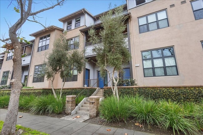 property at 2921 Glascock St