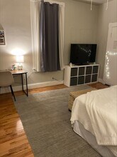 2322 Stratford Ave in Cincinnati, OH - Foto de edificio - Building Photo