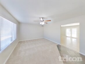 1113 W Runion Dr in Phoenix, AZ - Foto de edificio - Building Photo