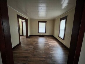 437 Hiett Ave in Toledo, OH - Building Photo - Building Photo