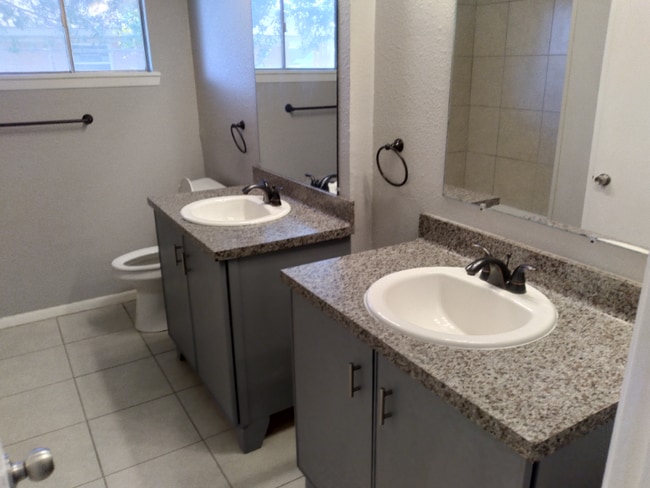 11608 Segrest Dr in Houston, TX - Building Photo - Building Photo
