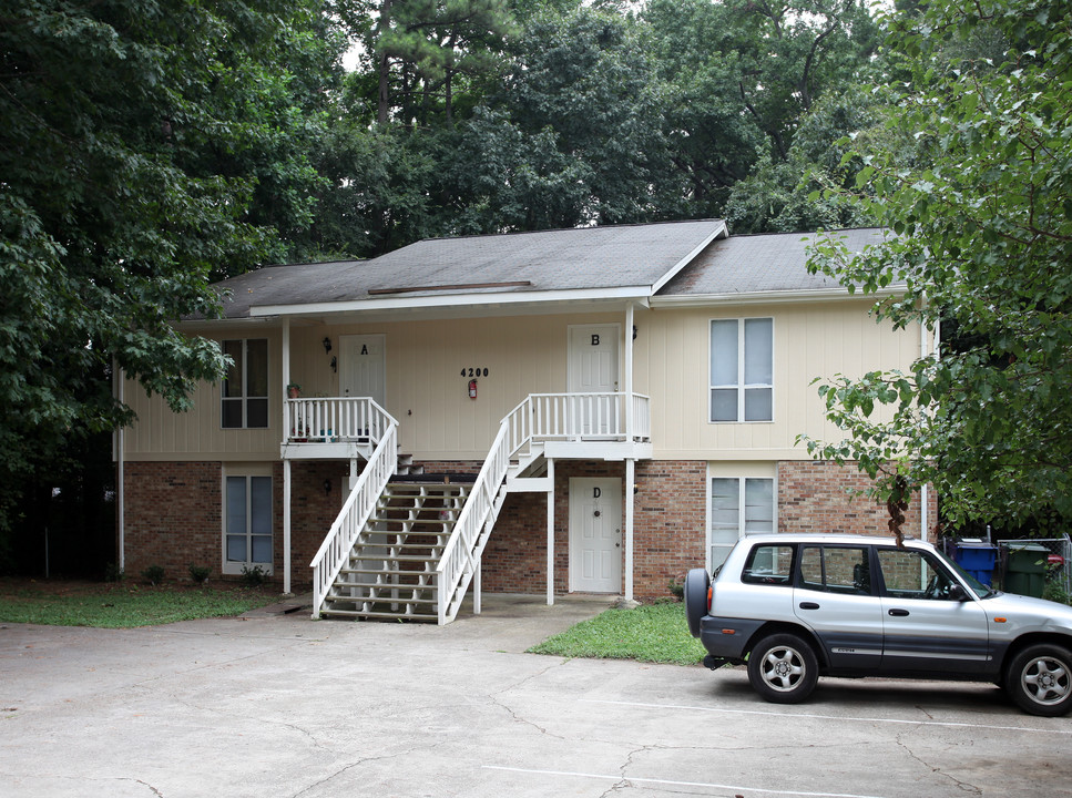 4200 Greencastle Ct in Raleigh, NC - Foto de edificio