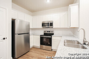 2230 Sandlewood Cv in San Antonio, TX - Building Photo - Building Photo