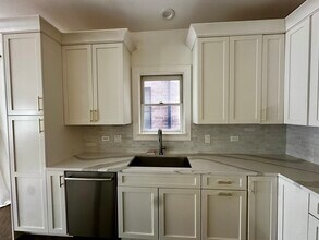 1547 N North Park Ave, Unit #2 in Chicago, IL - Foto de edificio - Building Photo