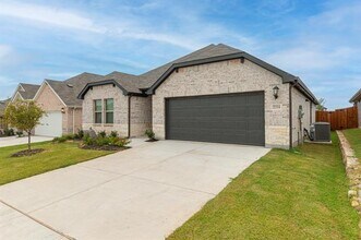 2216 Dunbar Dr in Sherman, TX - Building Photo - Building Photo
