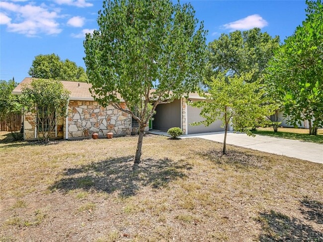 4004 Jaffna Cove in Austin, TX - Building Photo - Building Photo