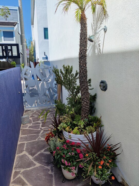 117 Lighthouse Ct in Marina Del Rey, CA - Building Photo