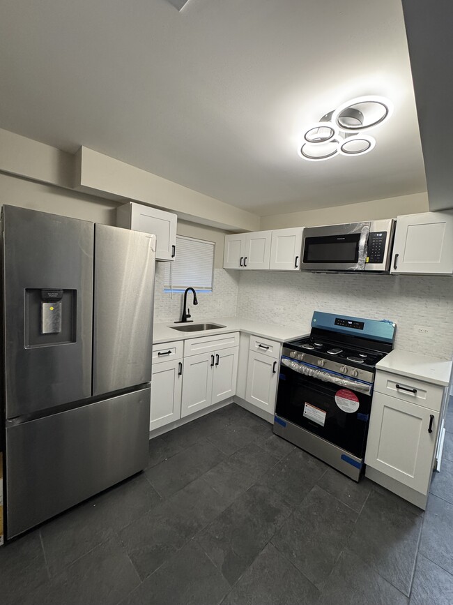 1647 S Central Park Ave, Unit Garden unit