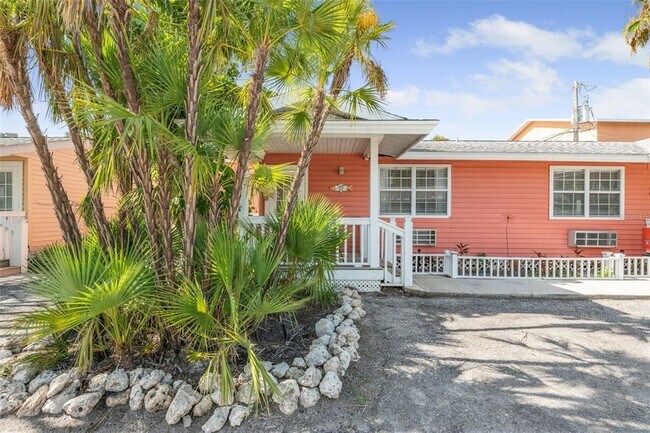 1603 Gulf Dr N in Bradenton Beach, FL - Building Photo - Building Photo