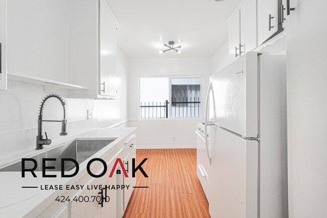 439 S Catalina St in Los Angeles, CA - Building Photo - Building Photo