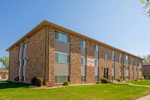 Southwind in Fargo, ND - Foto de edificio