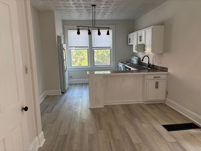 421 Southview Ave in Cincinnati, OH - Building Photo - Building Photo