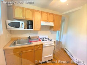 24 Cogswell Ave in Cambridge, MA - Building Photo - Building Photo