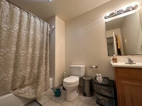 34 Raymond St, Unit A in Boston, MA - Building Photo - Building Photo