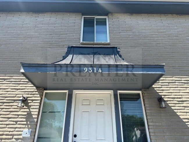 9314 Reeder Dr in Overland Park, KS - Building Photo - Building Photo