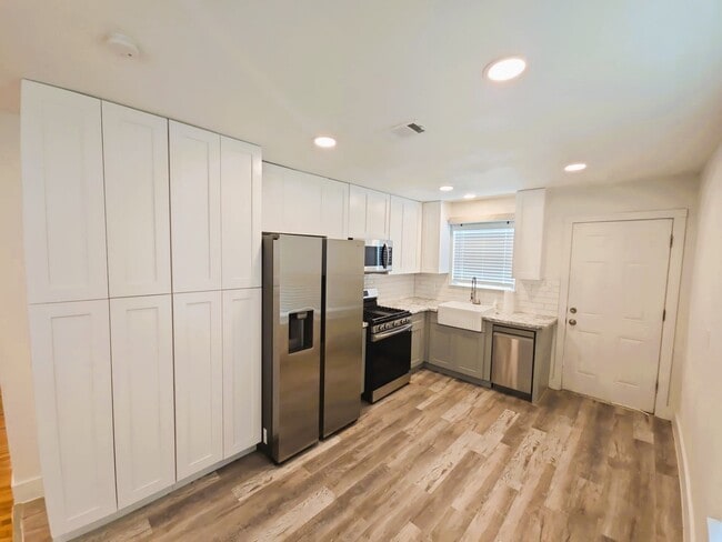 property at 3603 E Lockwood Dr