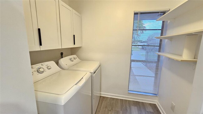 1189 NW 122nd Ter in Pembroke Pines, FL - Building Photo - Building Photo