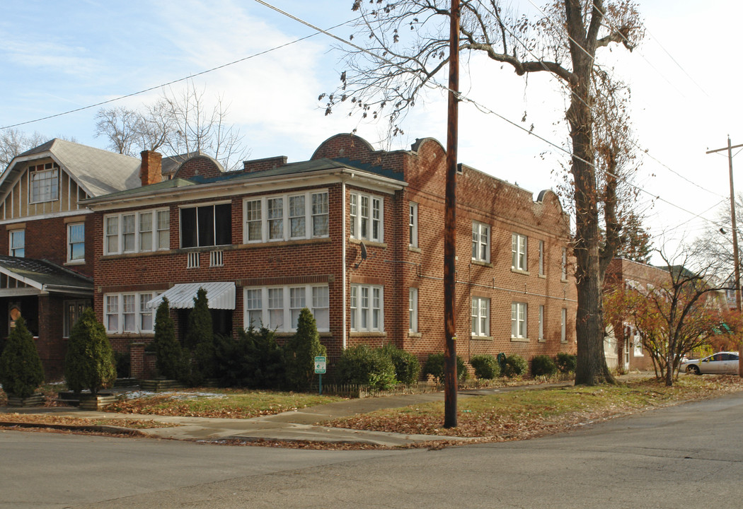 1201 Charleston Ave in Huntington, WV - Building Photo