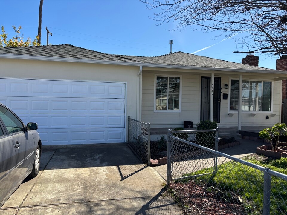 3350 San Marino Ave in San Jose, CA - Building Photo