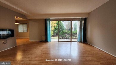 14414 Parkvale Rd in Rockville, MD - Building Photo - Building Photo