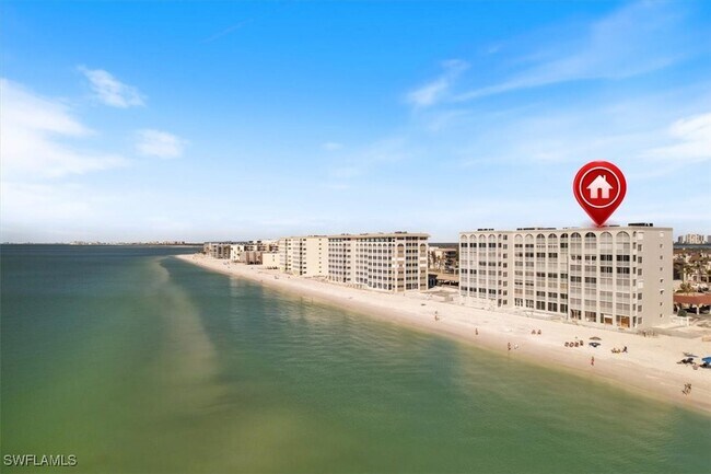 26000 Hickory Blvd in Bonita Springs, FL - Foto de edificio - Building Photo