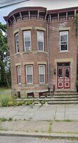 193 South St in Newburgh, NY - Building Photo