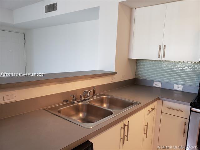 777 SW 111th Way in Pembroke Pines, FL - Building Photo - Building Photo