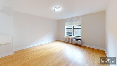 151 W 16th St in New York, NY - Building Photo - Building Photo
