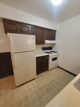 10500 W Fond du Lac Ave in Milwaukee, WI - Building Photo - Building Photo