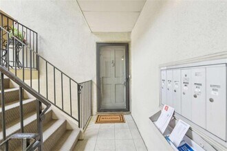 72 Montre Square NW in Atlanta, GA - Building Photo - Building Photo