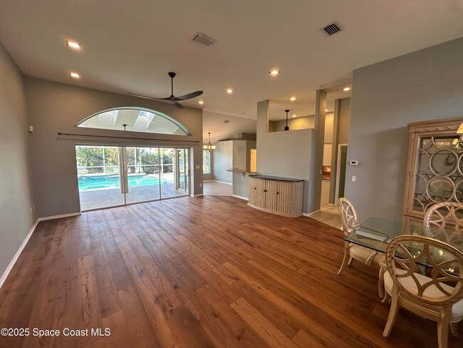 908 Fostoria Dr in Melbourne, FL - Building Photo - Building Photo