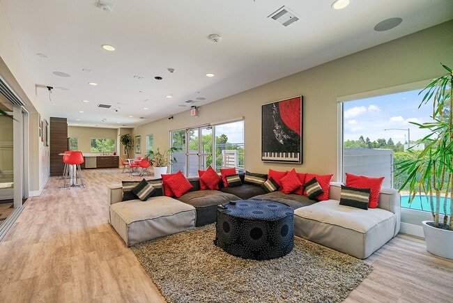 The Parc at Pruneyard in Campbell, CA - Foto de edificio - Building Photo