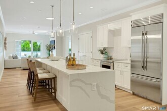 340 Heights Rd in Darien, CT - Building Photo - Building Photo