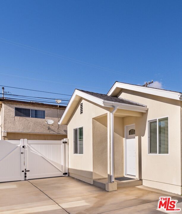 property at 1049 Sonora Ave