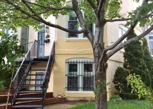 442 3rd St NE in Washington, DC - Building Photo - Building Photo