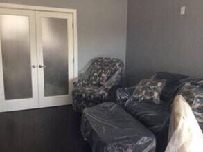 3437 Caspian Dr, Unit 1-Bedroom 1-Bath unit in Palmdale, CA - Building Photo - Building Photo