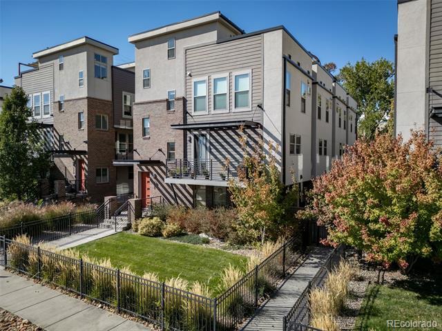 1329 Jackson St in Denver, CO - Building Photo