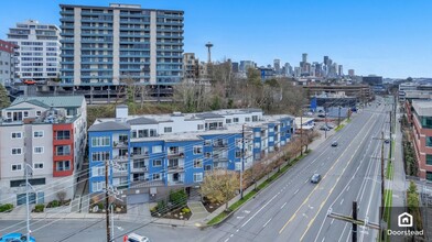 500 Elliott Ave W in Seattle, WA - Building Photo - Building Photo