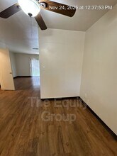 1320 W Vassar Ave in Visalia, CA - Building Photo - Building Photo