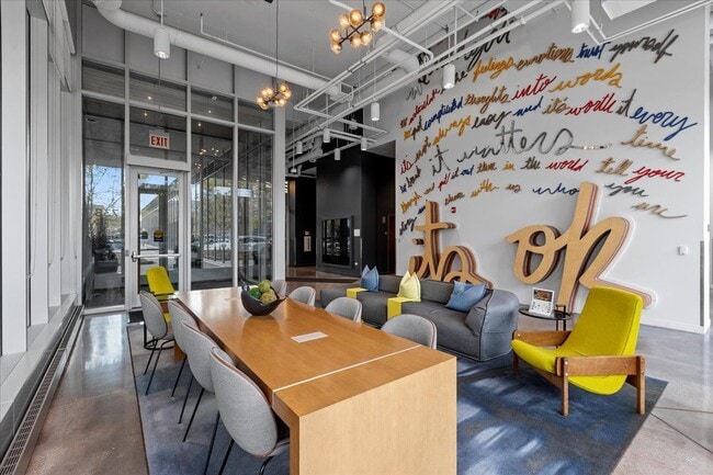 728 N Morgan St in Chicago, IL - Foto de edificio - Building Photo