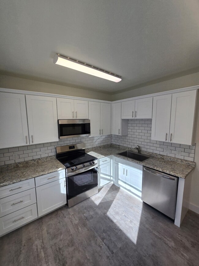 property at 122 12th St N
