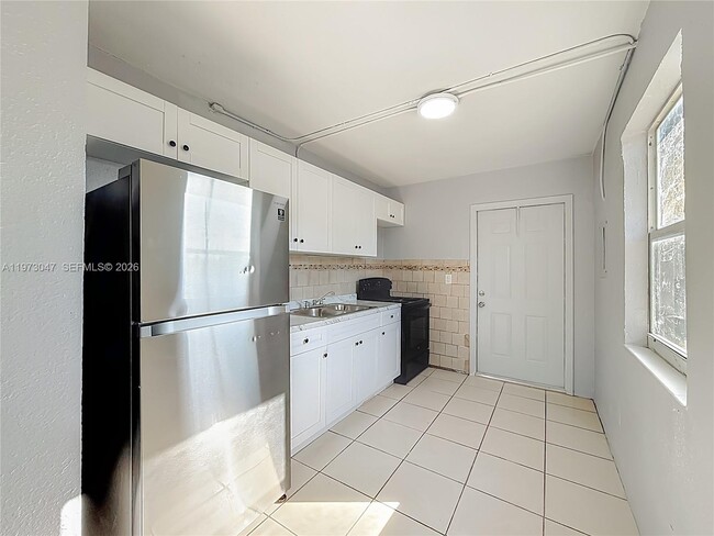 2408 NW 8th St in Pompano Beach, FL - Building Photo - Building Photo